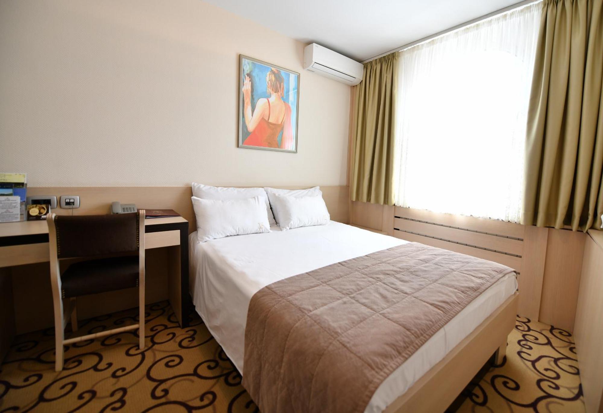Hotel Beograd Čačak Eksteriør billede
